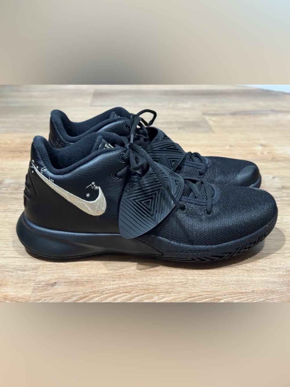 Nike Kyrie Flytrap 3 Black Size 9